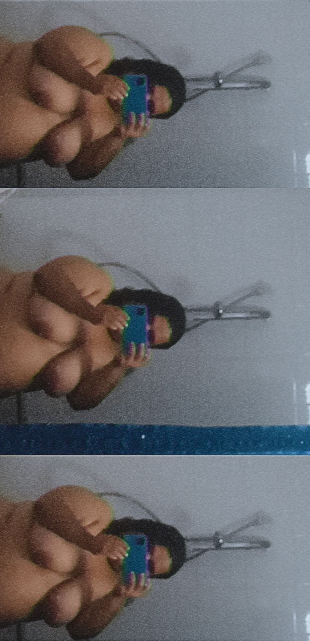 Would you pay to watch her fuck herself? #bi9npF9D