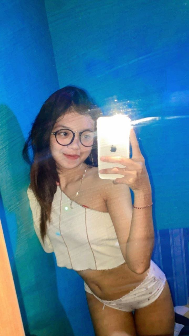 SHENA #UytMCowc